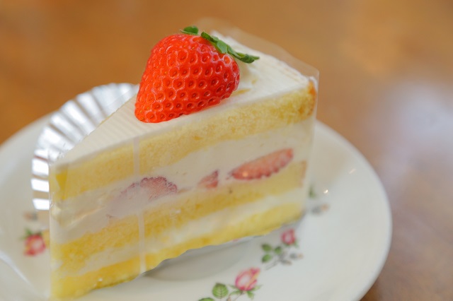ケーキは冷凍庫で保存できるの 賞味期限はどのくらい ライフアップトピックス