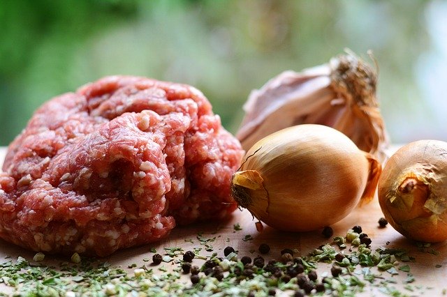 賞味期限切れのひき肉でハンバーグを作っても大丈夫 こんなひき肉はダメだ ライフアップトピックス